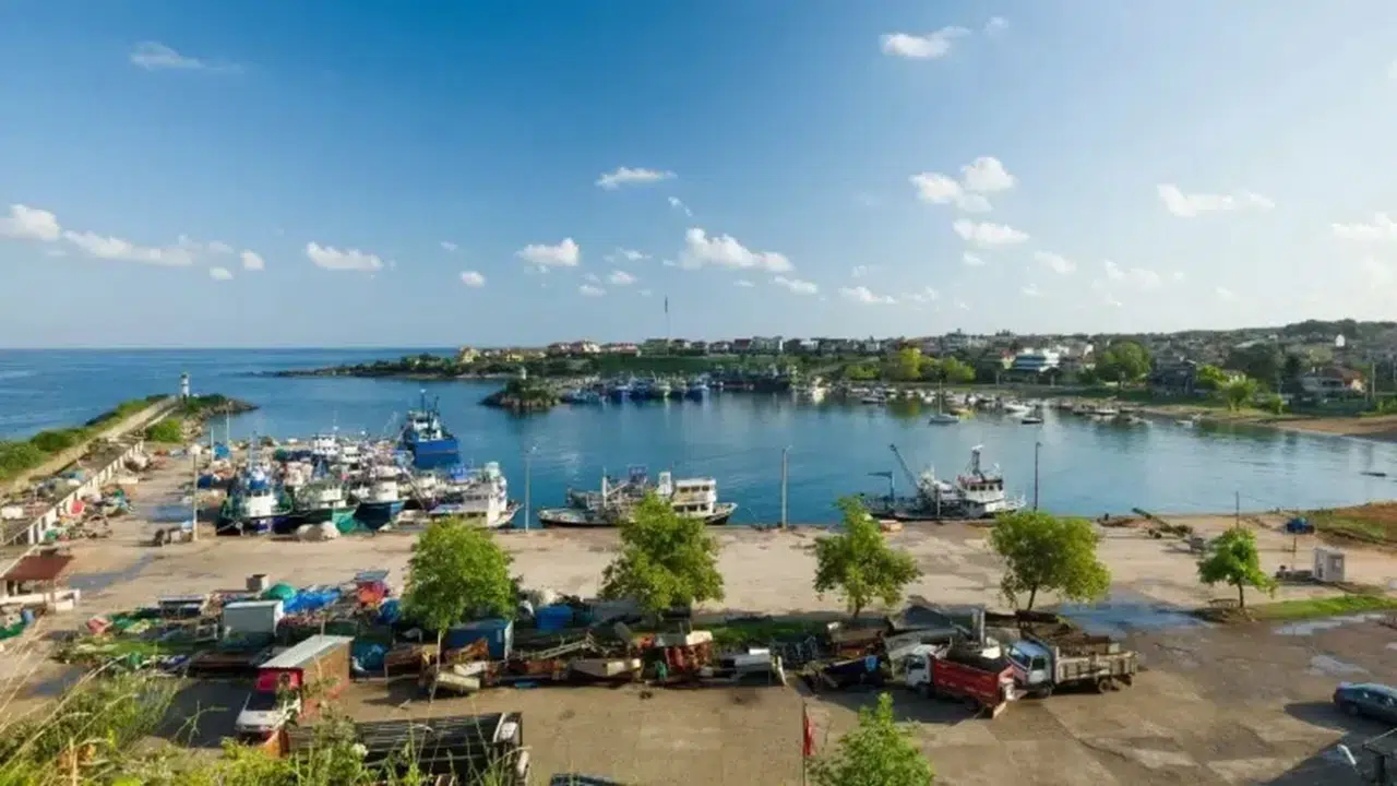 KEFKEN PEMBE KAYALAR YOL TARİFİ! İstanbul’a Uzaklığı Ne Kadar, Nasıl ve Nereden Gidilir?