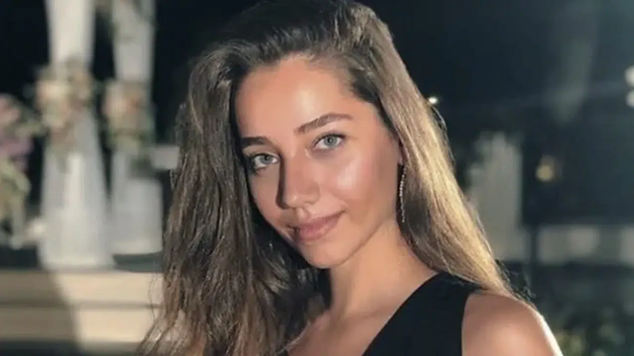 Özge Özacar biyografisi ve hayatı: Kaç yaşında, kökeni neresi, boyu ve kilosu kaç?