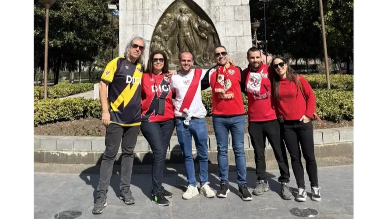 Türk ve İspanyol taraftarlar birlikte söyledi! Samsun sokaklarında tarihi anlar