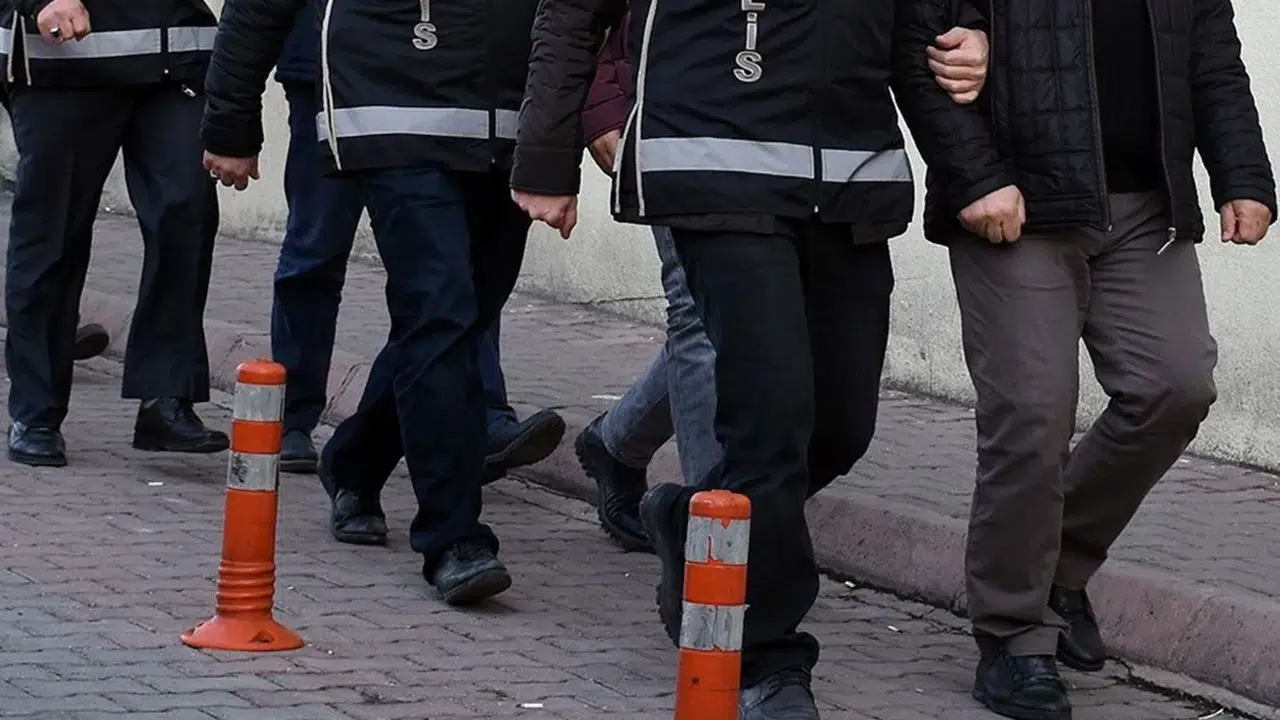 18 ilde dolandırıcılık ve yasa dışı bahis operasyonu! 67 tutuklama