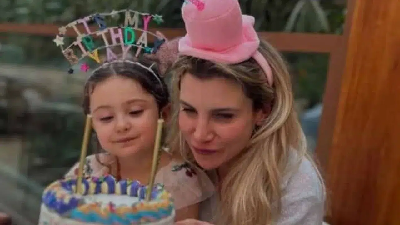 AYŞECAN TATARİ KİMDİR, KAÇ YAŞINDA? Nereli, Evli Mi, Eşi Kim, Çocuklar Duymasın Duygu Kim, Şu An Ne İş Yapıyor?