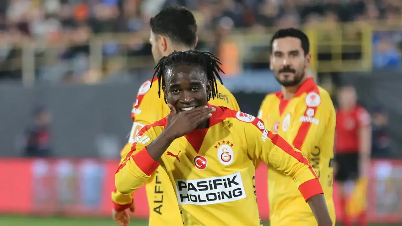 Galatasaray’ın genç yıldızı Renato Nhaga sahne aldı! İlk golünü attı