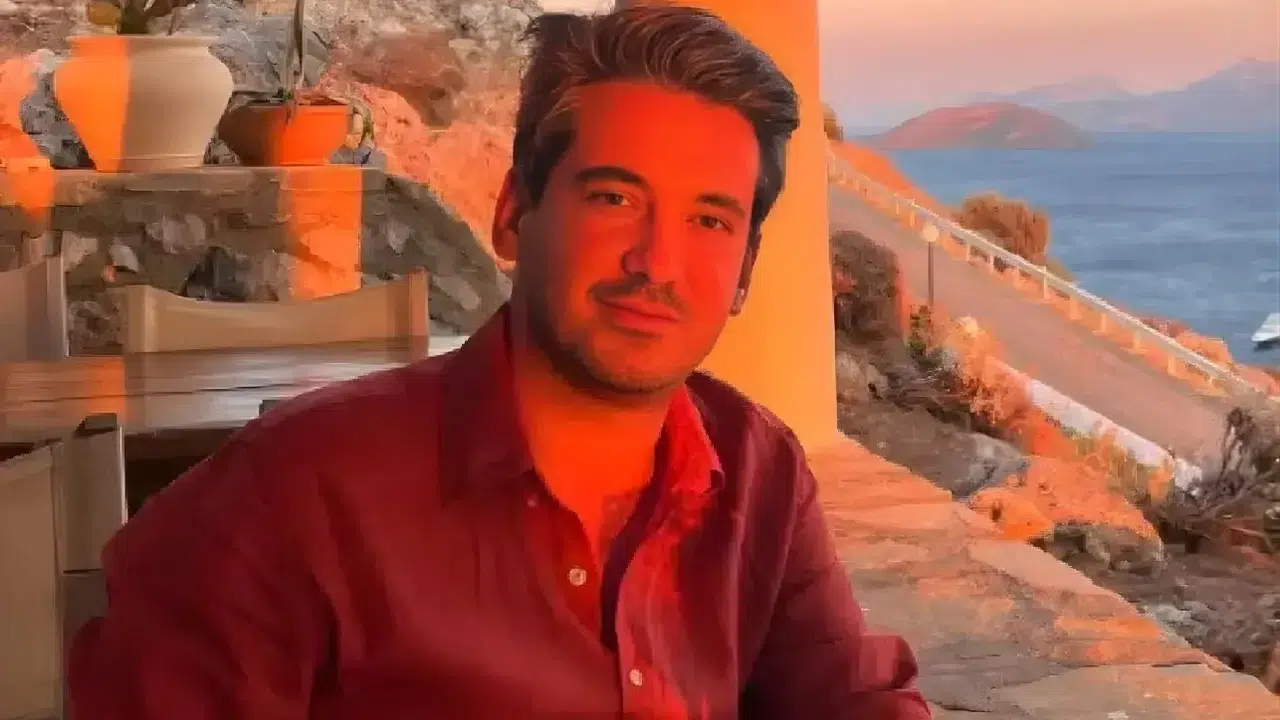 DENİZ URAS KİMDİR! Kaç Yaşında, Nereli, Babası Kim?