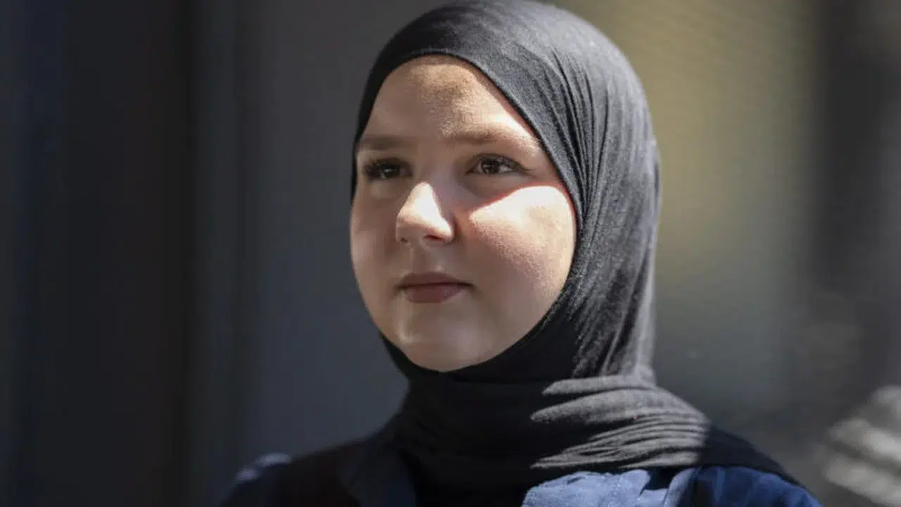 VERA ÇELİK KİMDİR! Kaç yaşında, ne okudu, aslen nereli, nasıl meclis üyesi oldu?