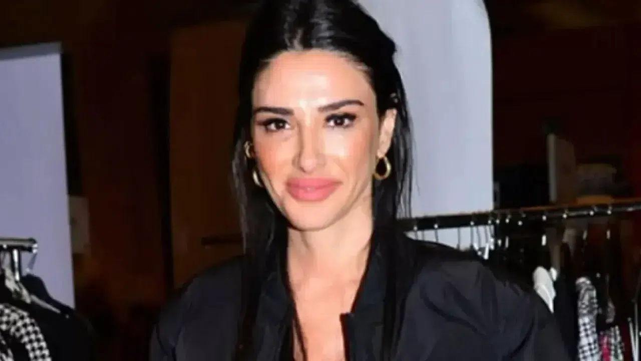 ASLIHAN DOĞAN TURAN KAÇ YAŞINDA! Aslen Nereli, Eşi Kim, Mesleği Ne, Kaç Çocuğu Var?