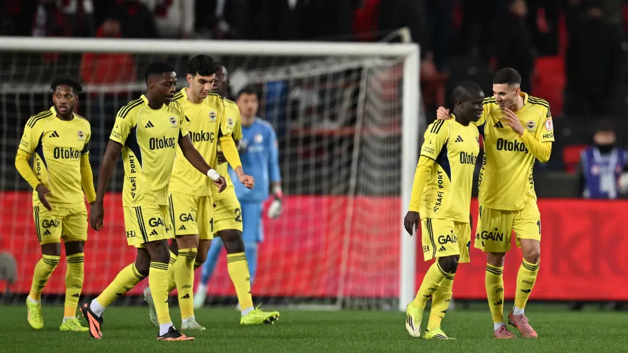 FENERBAHÇE GAZİANTEP FK BİLETLERİ SATIŞA ÇIKTI MI? Passo bilet nasıl alınır, tribün fiyatları kaç TL, genel satış tarihi ne?