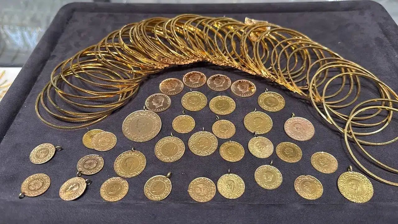 Jeopolitik Gerilim Gram Altını Uçurdu: Çeyrek Altı…