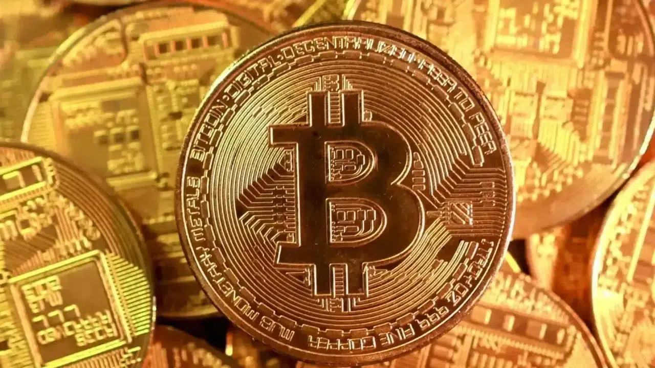BİTCOİN NEDEN YÜKSELİYOR! Bitcoin 70 Bin Doları Aştı mı, Kripto Piyasasında Son Durum Ne?