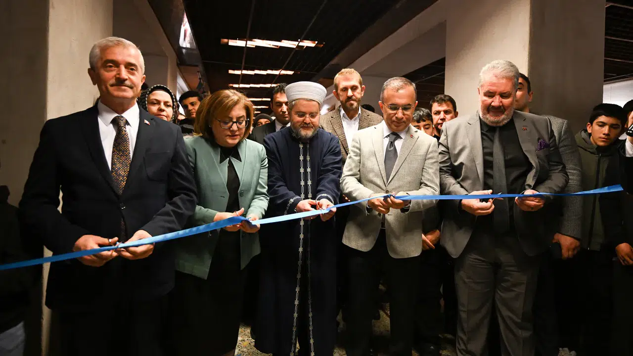Ramazan’da manevi yolculuk, Gaziantep’te 'Mukaddes Emanetler Sergisi' ziyaretçilerini bekliyor