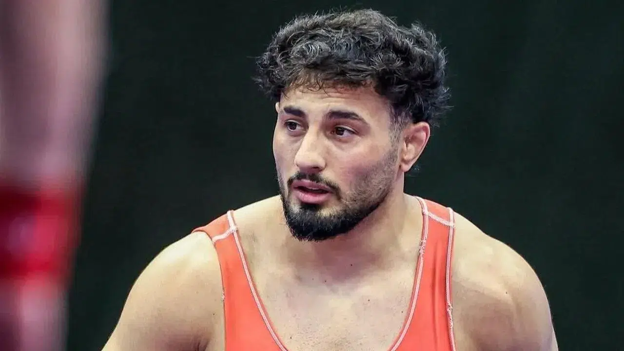 MİLLİ GÜREŞÇİ MUHAMMED HALİT OZMUŞ KİMDİR! Kaç yaşında, aslen nereli, altın madalyası var mı?