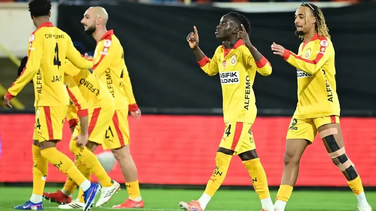 Renato Nhaga sahneye çıktı! Galatasaray’da ilk golünü attı