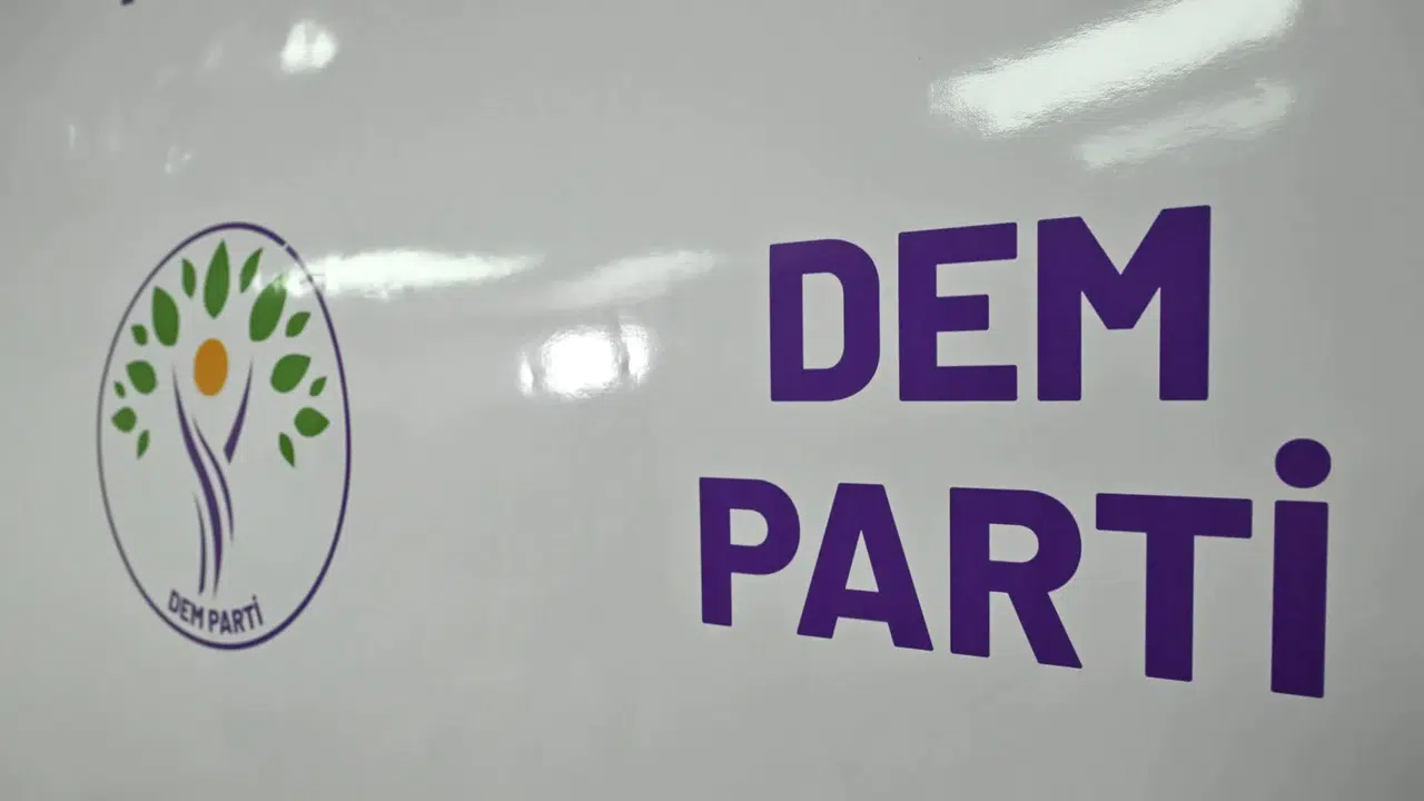DEM Parti’nin İsmi Mi Değişiyor, Kapanıyor Mu, Yeni Adı Ne Olacak?