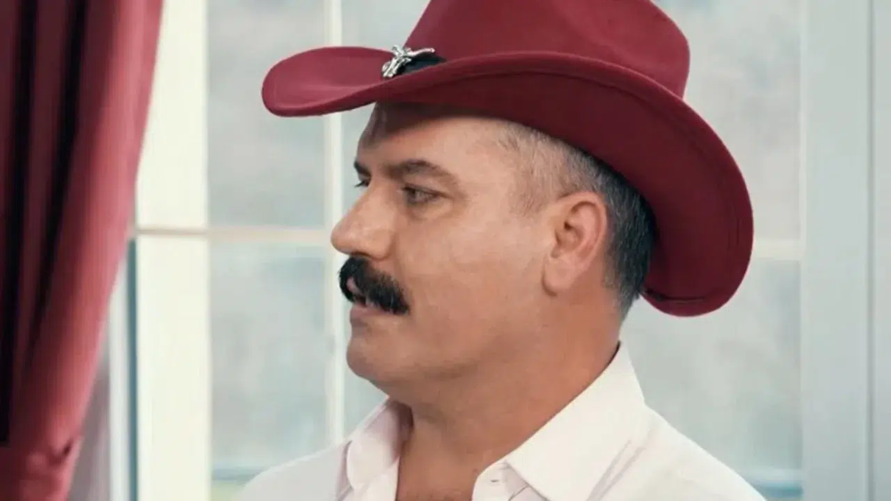 Yemekteyiz Kenan Evli mi, Kaç Yaşında, Aslen Nereli? Gemici Aşçı Olarak Tanınan Kenan Bey’in Hayatı ve Yarışma Performansı