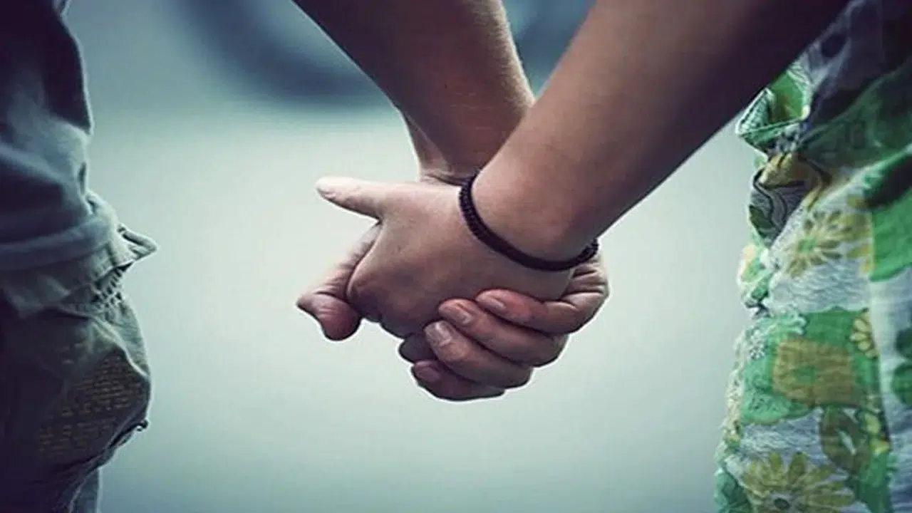 RÜYADA SEVDİĞİNİ GÖRMEK NE ANLAMA GELİR? Eski Sevgiliyi Görmek, Sevdiğini Başkasıyla Görmek Ne Demektir?