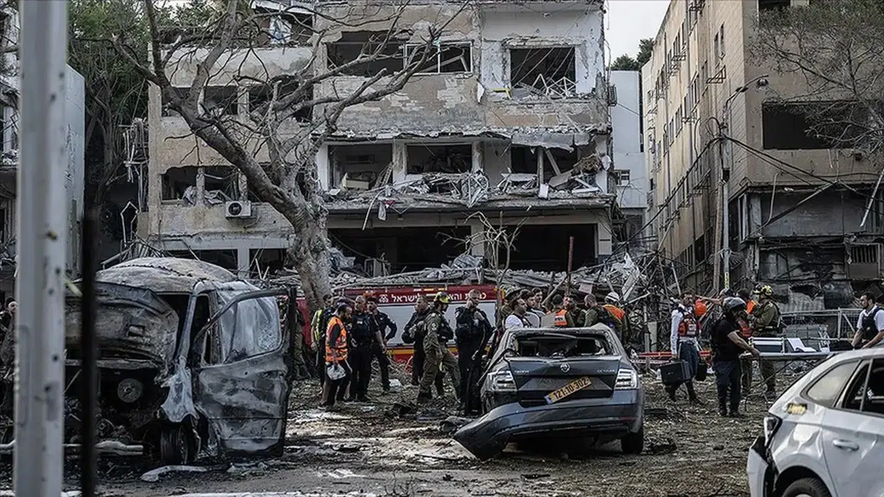 İran İsrail savaşında kaç kişi öldü, siviller vuruldu mu, kimler öldü?