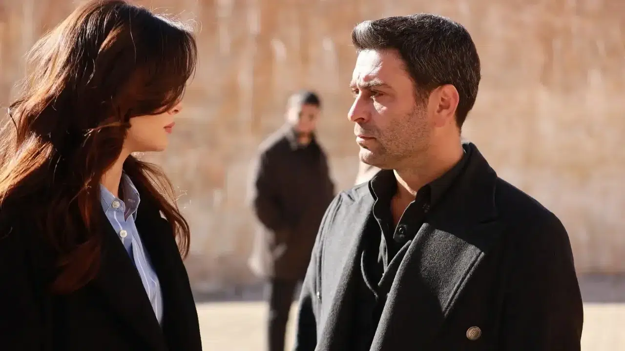 UZAK ŞEHİR 53. BÖLÜM İZLE! Boran annesine neden silah çekti? Nare ölecek mi?