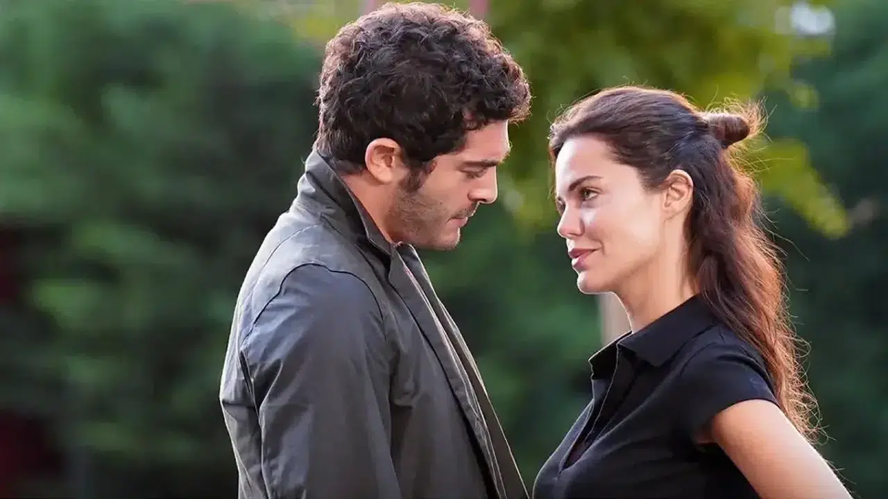 NOW TV Sahtekarlar Dizisi Final Kararı Aldı mı, 22. Bölümde Ne Olacak, Ertan ve Asya’nın Hikâyesi Nasıl Bitecek?