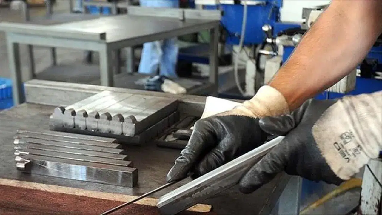 DEMİR FİYATLARI NEDEN YÜKSELİYOR? Çin’de demir cevheri fiyatları nasıl yükseldi? Dalian ve Singapur borsalarındaki son durum