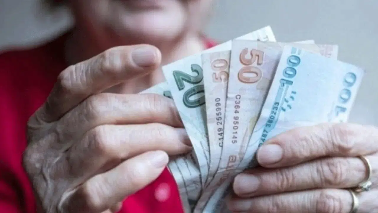 Emekli bayram ikramiyeleri yarın hesaplara yatıyor, tarih ve takvim açıklandı