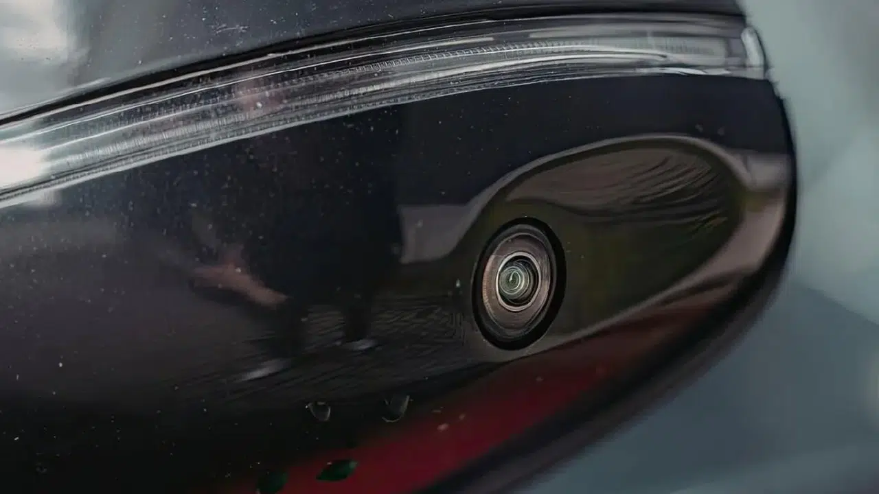 GERİ GÖRÜŞ KAMERASI YASAK MI 2026? Araçlarda Geri Görüş Kamerası Kullanmak Yasal mı, Trafik Kanununda Yasak Var mı?