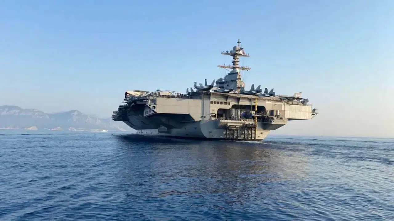 USS GERALD R. FORD UÇAK GEMİSİNE NE OLDU! yangın sonrası son durum ne, ABD gemisi nerede?