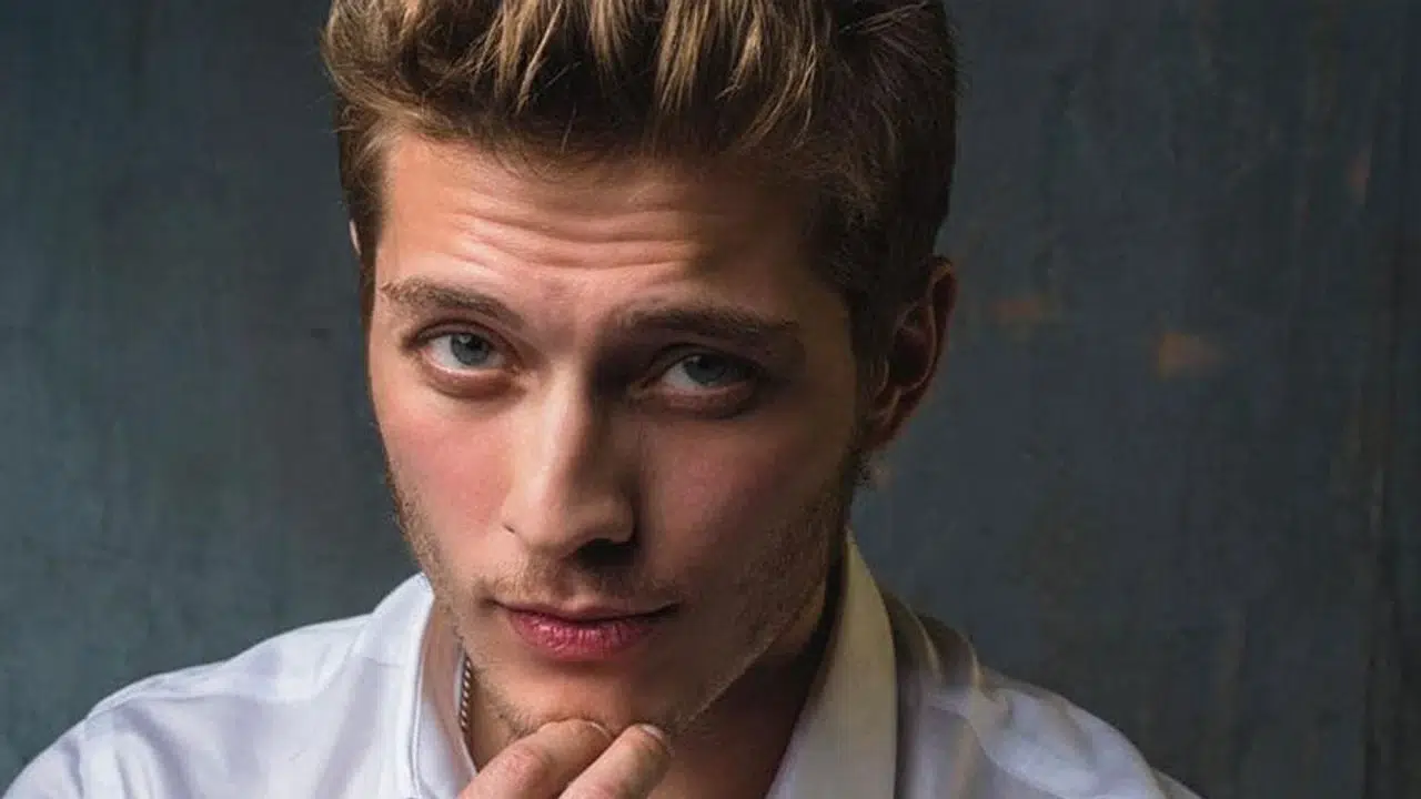 BURAK TOZKOPARAN KAÇ YAŞINDA, NERELİ? Boyu kaç cm, kilosu ne, hangi dizi ve filmlerde oynadı?