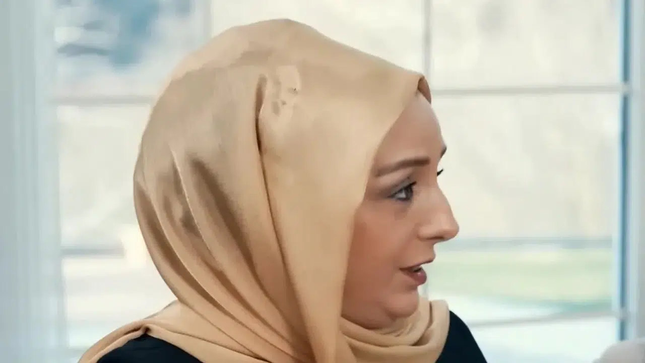 EBRU  ORUÇ HAYATI VE KİMDİR! Yemekteyiz Ebru aslen nereli, evli mi? Kaç çocuğu var?