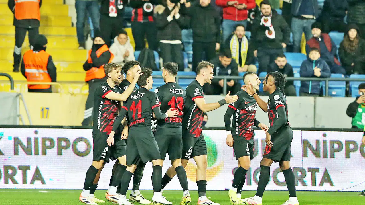 Gençlerbirliği Kayserispor maçı nereden canlı izlerim, hangi kanalda yayınlanıyor, şifresiz mi?