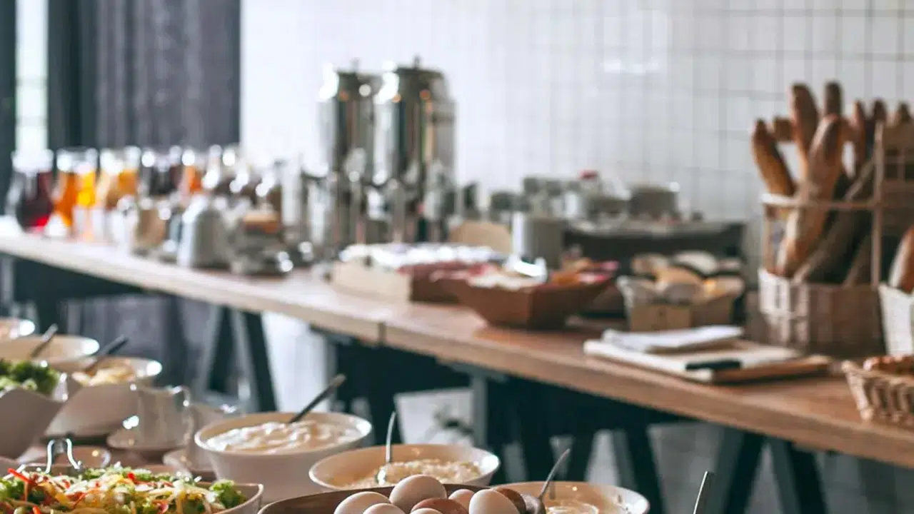 KADİR GECESİ’NE ÖZEL 27. GÜN İFTAR MENÜSÜ NEDİR! Manevi Sofraya Yakışan Hafif ve Bereketli Tarifler