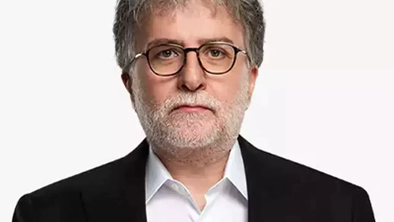 Ahmet Hakan'ın Kariyeri ve Özel Hayatına Dair Merak Edilenler!