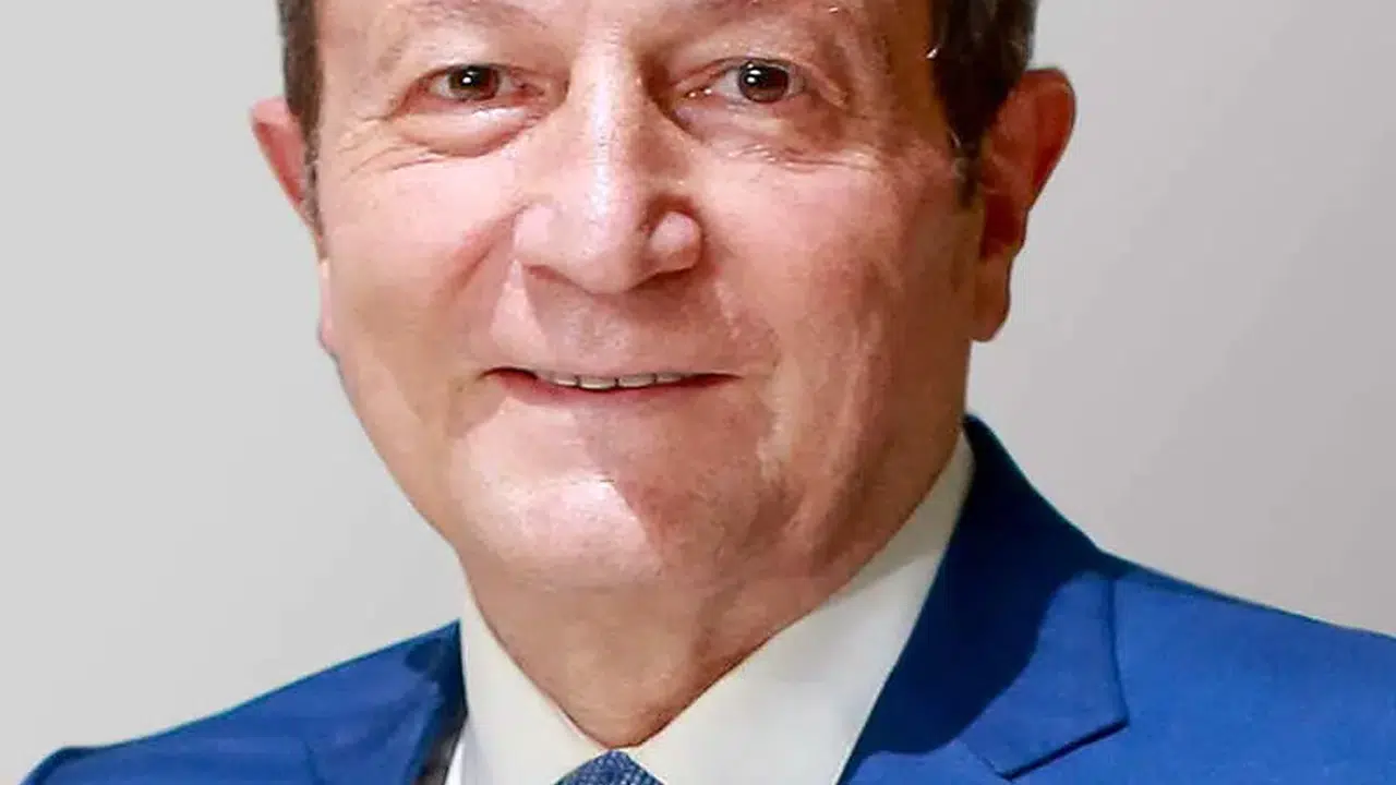 PROF. ACAR BALTAŞ KAÇ YAŞINDA! Ne iş yapıyor? Aslen nereli?