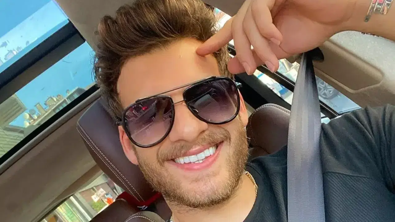 MUSTAFA MERT KOÇ SEVGİLİSİ KİM! Evli mi, kiminle aşk yaşıyor?