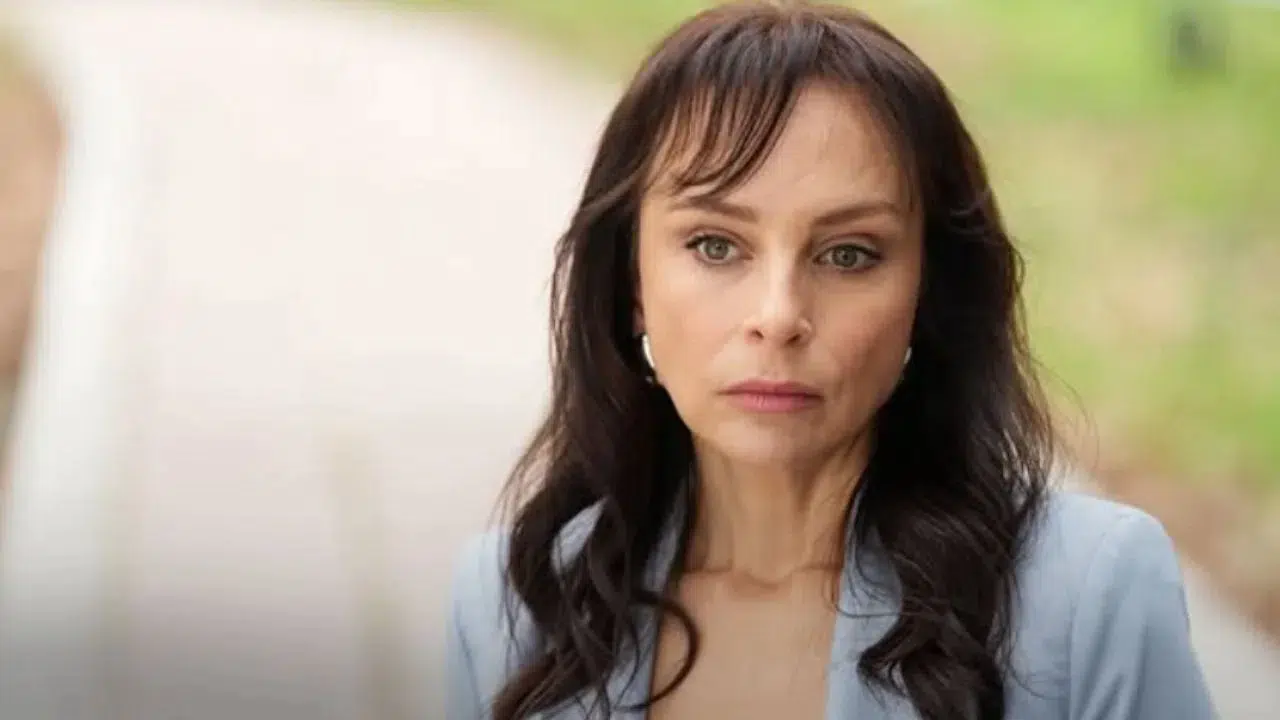 KISKANMAK ASLIHAN KİMDİR VE GERÇEK ADI! Hande Dane kaç yaşında, boyu ve kilosu kaç, aslen nereli?