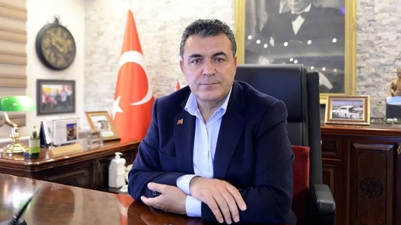 Faruk Demir Kimdir, Kaç Yaşında, Nereli, Hangi Partiden, Evli Mi, Eşi Kim? Ardahan Belediye Başkanı’nın Sanat ve Siyasi Kariyeri