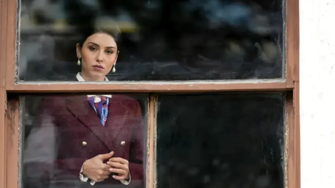 SEVDİĞİM SENSİN FERİDE KİM (ROJBİN ERDEN)? Kaç Yaşında, Nereli, Yabani’den Sonra Hangi Rolde?