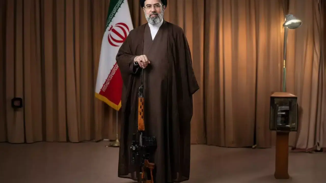 İran'ın yeni lideri kimseyi dinlemiyor! Mücteba Hamaney barışa 'hayır' dedi savaş devam edecek