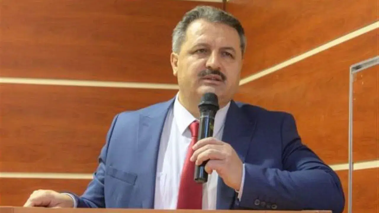 Burhan Çakır Kimdir, Kaç Yaşında, Aslen Nereli, Evli Mi, Çocuğu Var Mı, Özel Hayatı, Eğitimi ve Kariyeri