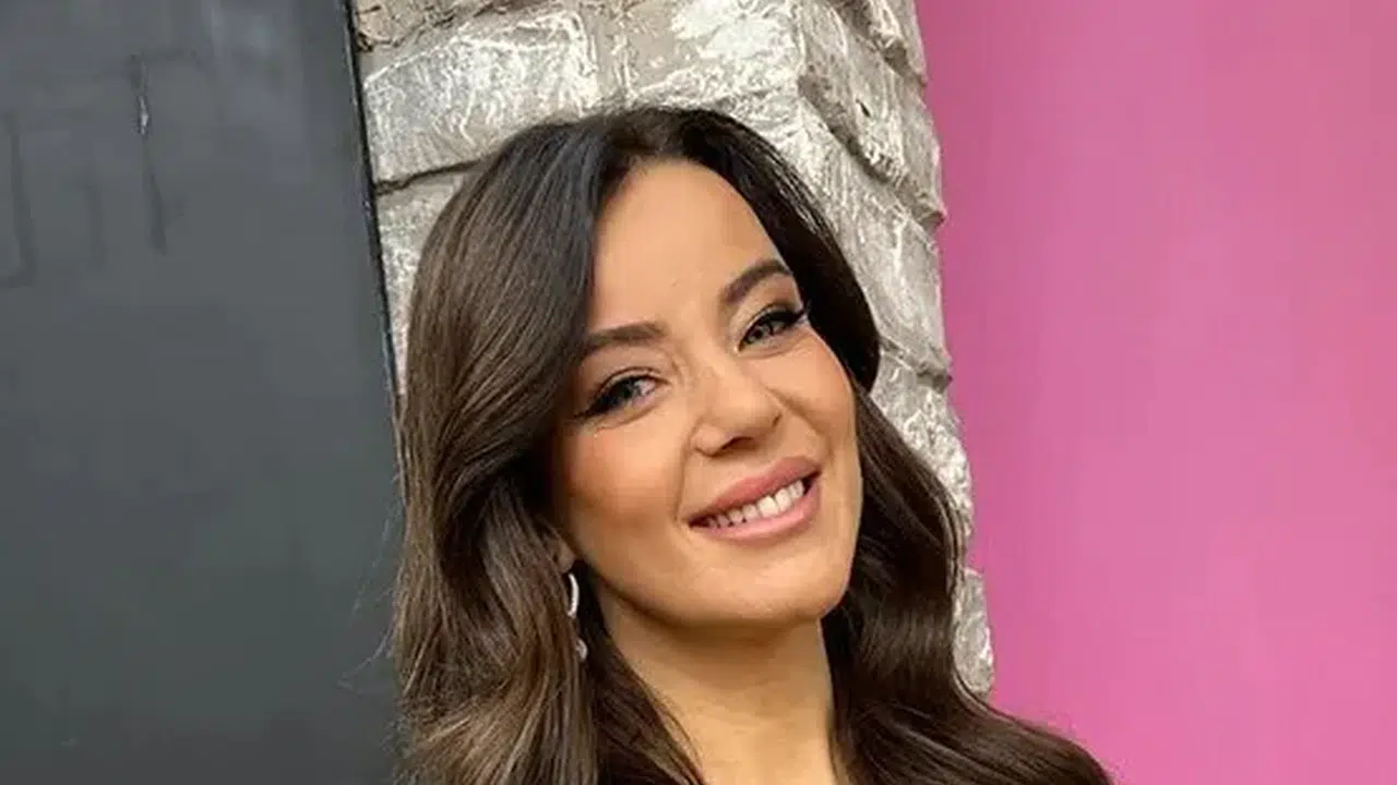 NURSEL ERGİN HASTALIĞI NE! Ünlü Sunucu Kanser mi? Hayatı ve Kariyeri?