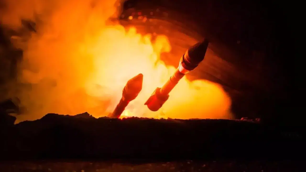 4 bin kilometre dehşeti! İran ilk kez kullandı, Paris Londra Berlin artık hedefte