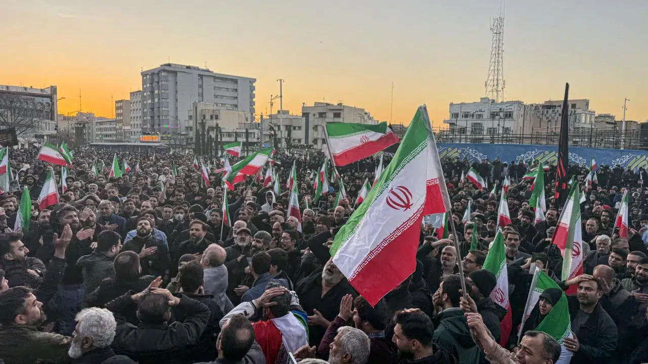 İran’da kritik gece, 555 kayıp sonrası meydanlar dolacak