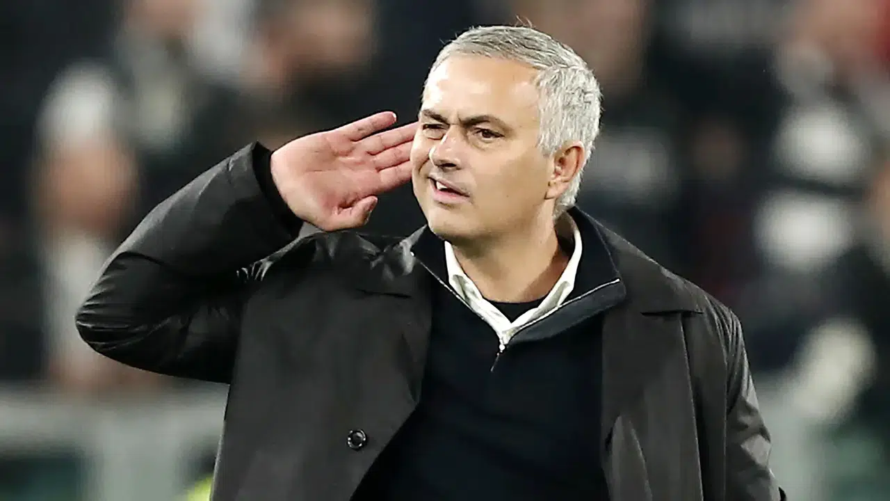 Kovuldu Ama Yıkılmadı! Mourinho Benfica’da Rekor Peşinde