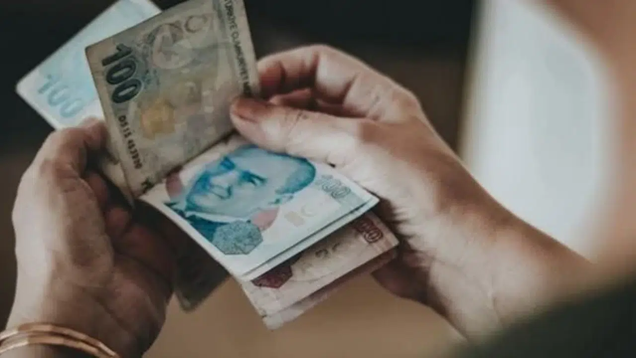 EMEKLİ BAYRAM İKRAMİYESİ NE ZAMAN YATACAK 2026? 4A 4B 4C Ramazan Bayramı Emekli İkramiyesi Bu Hafta Yatar mı, Ödeme Tarihi Belli Oldu mu?