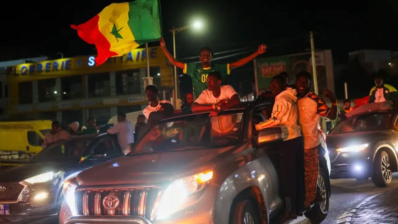 Sabahlara Kadar Kutladılar… Kupa Aylar Sonra Ellerinden Alındı