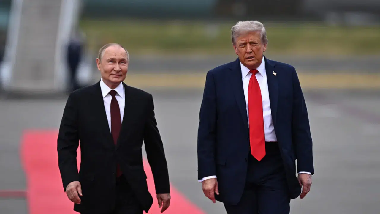 Trump’tan Avrupa’ya Sert Sözler: “Putin Sizden Değil, Bizden Korkuyor!”
