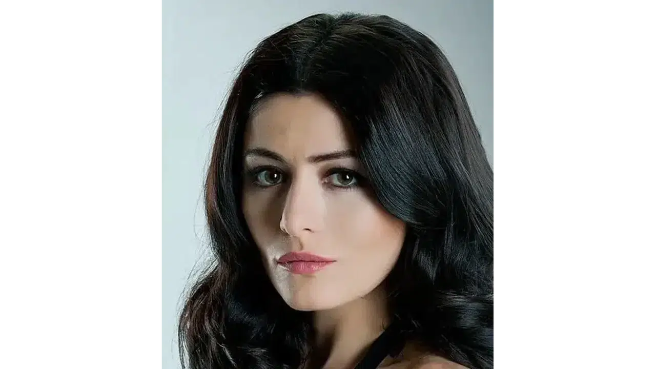 DENİZ ÇAKIR YAŞI KAÇ! Evli mi eşi kim?