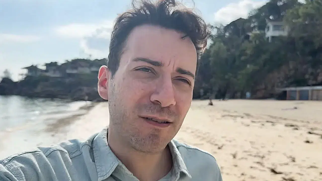 Enes Batur Ailesi, Annesi Babası Nereli, Kardeşleri Elis Bera ve Toygu Berat Kimdir?