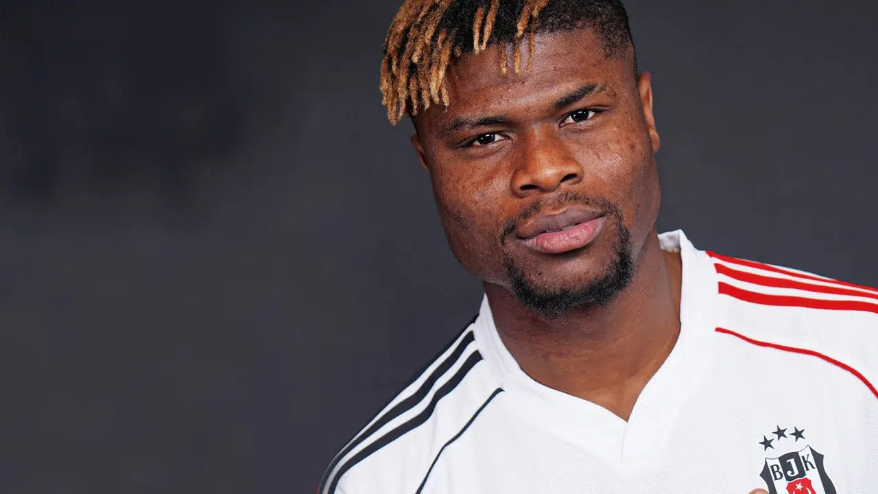 AGBADOU KAÇ MAÇ OYNADI? Performansı Beşiktaş savunmasını nasıl etkiledi?