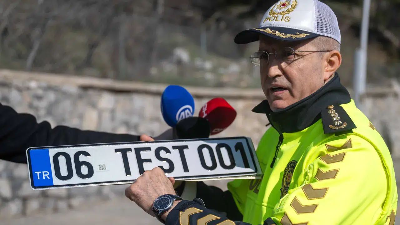 APP Plakada Yeni Dönem: Mühür Varsa Ceza Yok, Değişim Şart Değil!