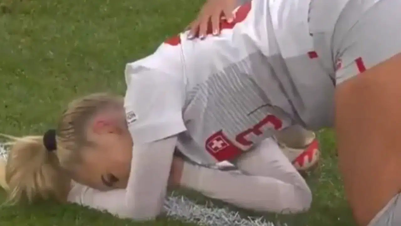 ALISHA LEHMANN SAĞLIK DURUMU NASIL? Neden yerde kaldı, sakatlandı mı, durumu ciddi mi?