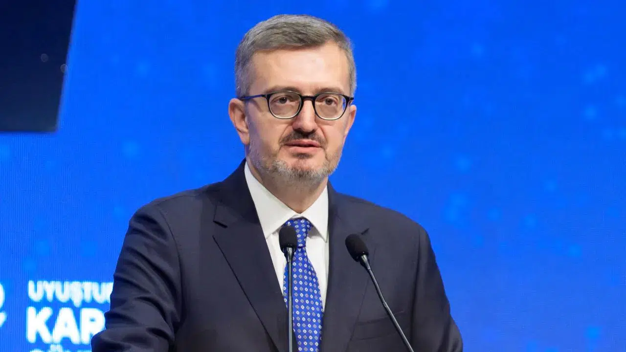 İletişim Başkanı Duran Duyurdu! 41 Sosyal Medya Hesabına Erişim Engeli Getirildi